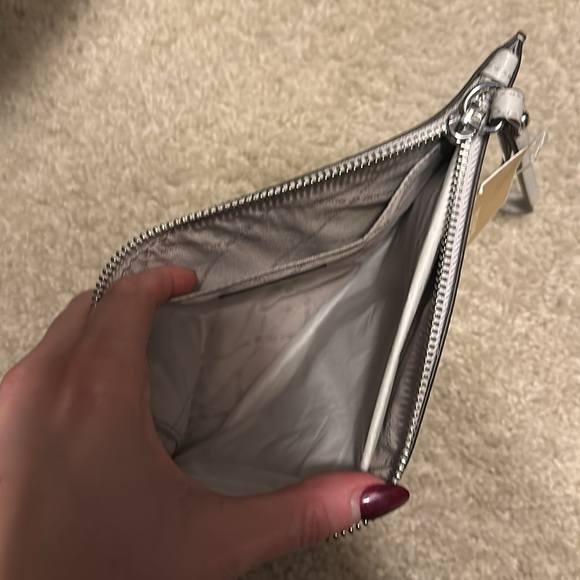 NWT Michael Kors Jet Set Large Zipped Leather MK Clutch Wristlet Wallet - Picture 8 of 10